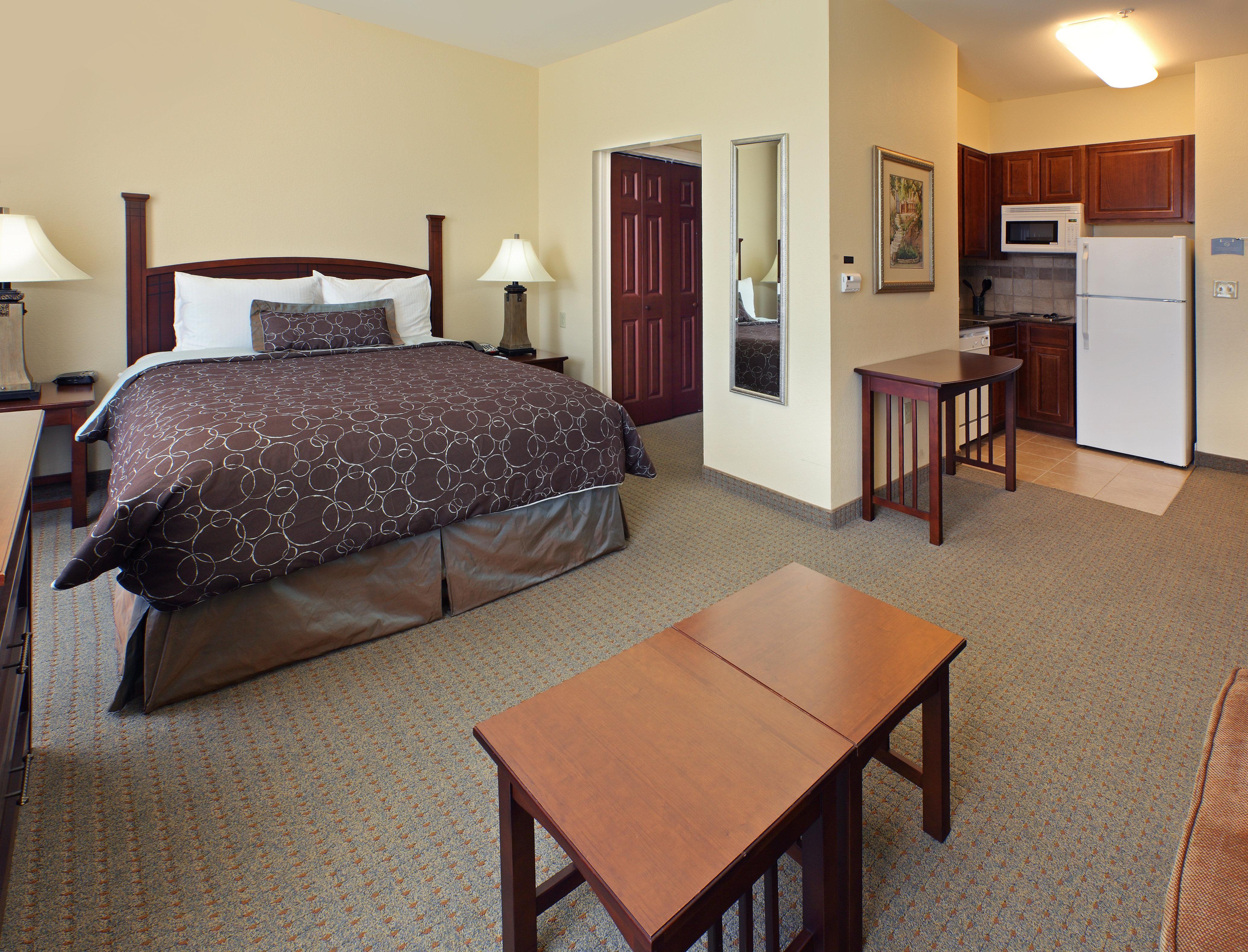 Staybridge Suites Hot Springs By Ihg Lake Hamilton Room photo